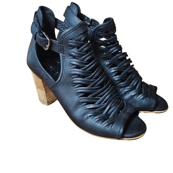 Charles by Charles David Black Open Toe Heel Buckle Strap Leather Sandal Size 8 - Picture 3 of 6